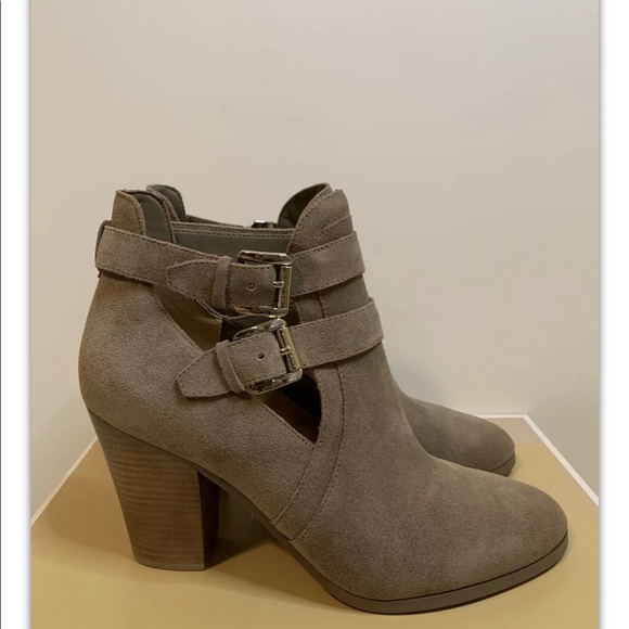 Brand New Michael Kors Walden Light Mushroom Suede/Leather Boots - Picture 1 of 9